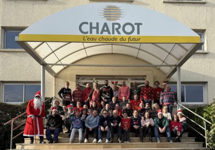 Toute l’équipe CHAROT est heureuse de vous souhaiter de très belles fêtes de fin d’année !